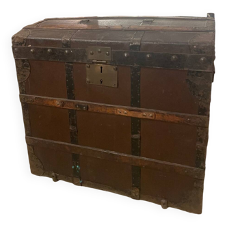 Ancienne malle de voyage