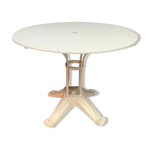 Table de jardin en métal
