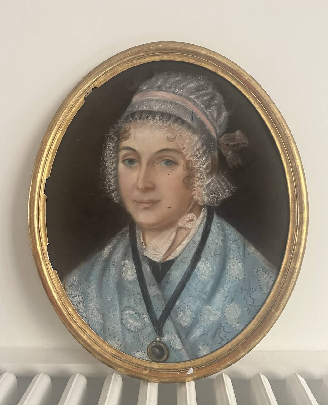 French school around 1830 Portrait of a young woman