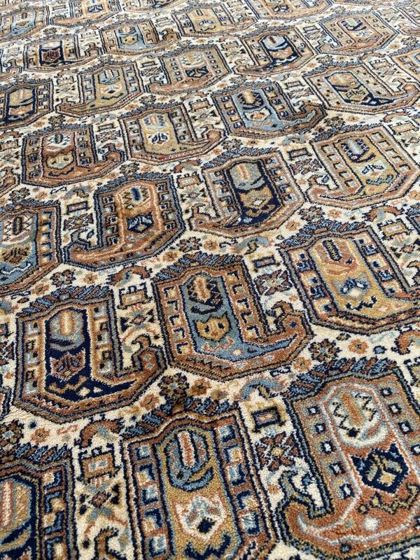 Vintage Persian style rug 200x300 cm