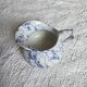 Pot à lait en porcelaine de Limoges décor bleu marbré