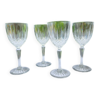 4 wine glasses cut on Arques crystal stem. Constance model. Vintage
