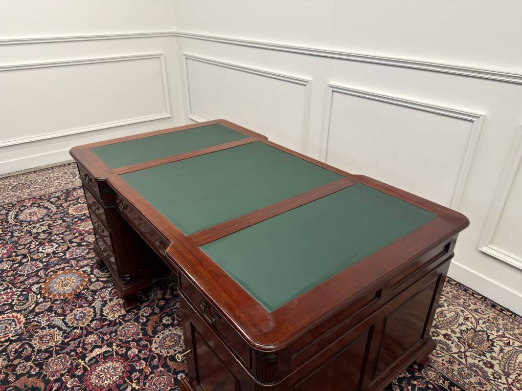 Classic English Chesterfield Partnerdesk Desk