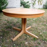 Round table