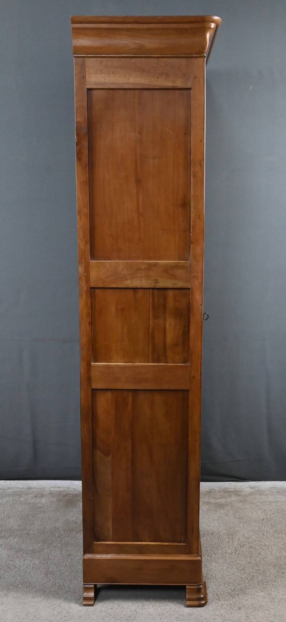 Small bonnetière in cherry wood, Louis Philippe style – late 19th century