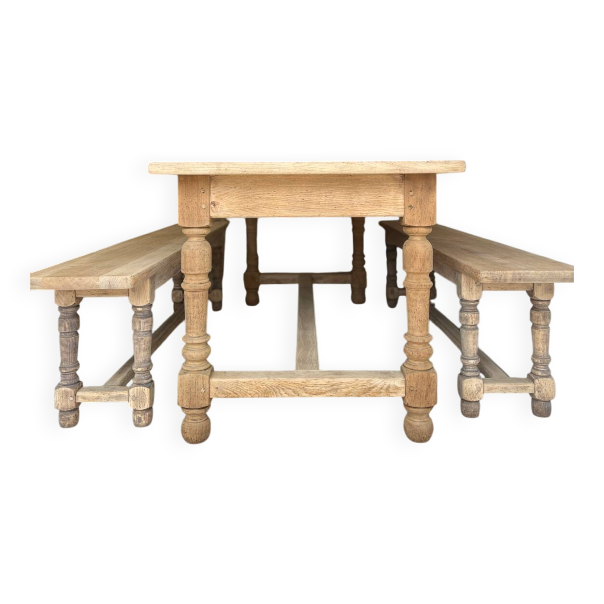 Farm table and its 2 solid oak benches.