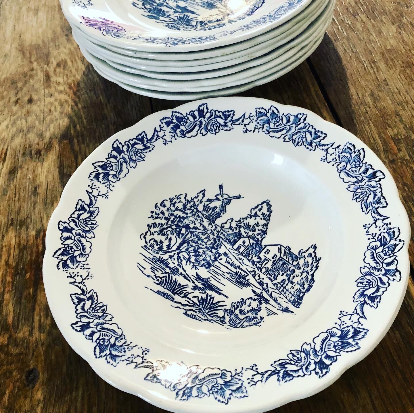 Lot de 9 assiettes creuses
