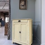 Yellow butter Parisian buffet