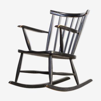 Black lacquered wooden rocking chair 70