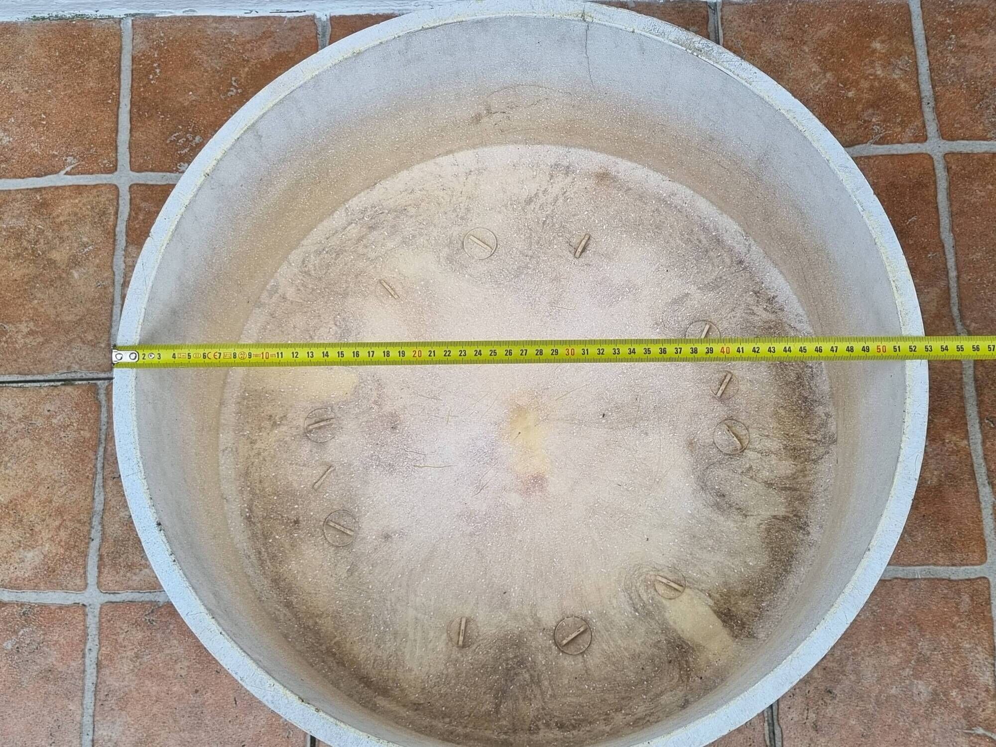 Large round container in composite material for garden, 53 cm in diameter and 25 cm in height
