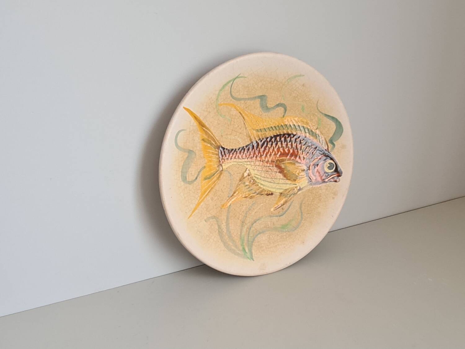 Decorative plate signed Vallauris handmade decor / fish / painting / 1950 / French riviera / Mid-Century / 20th century