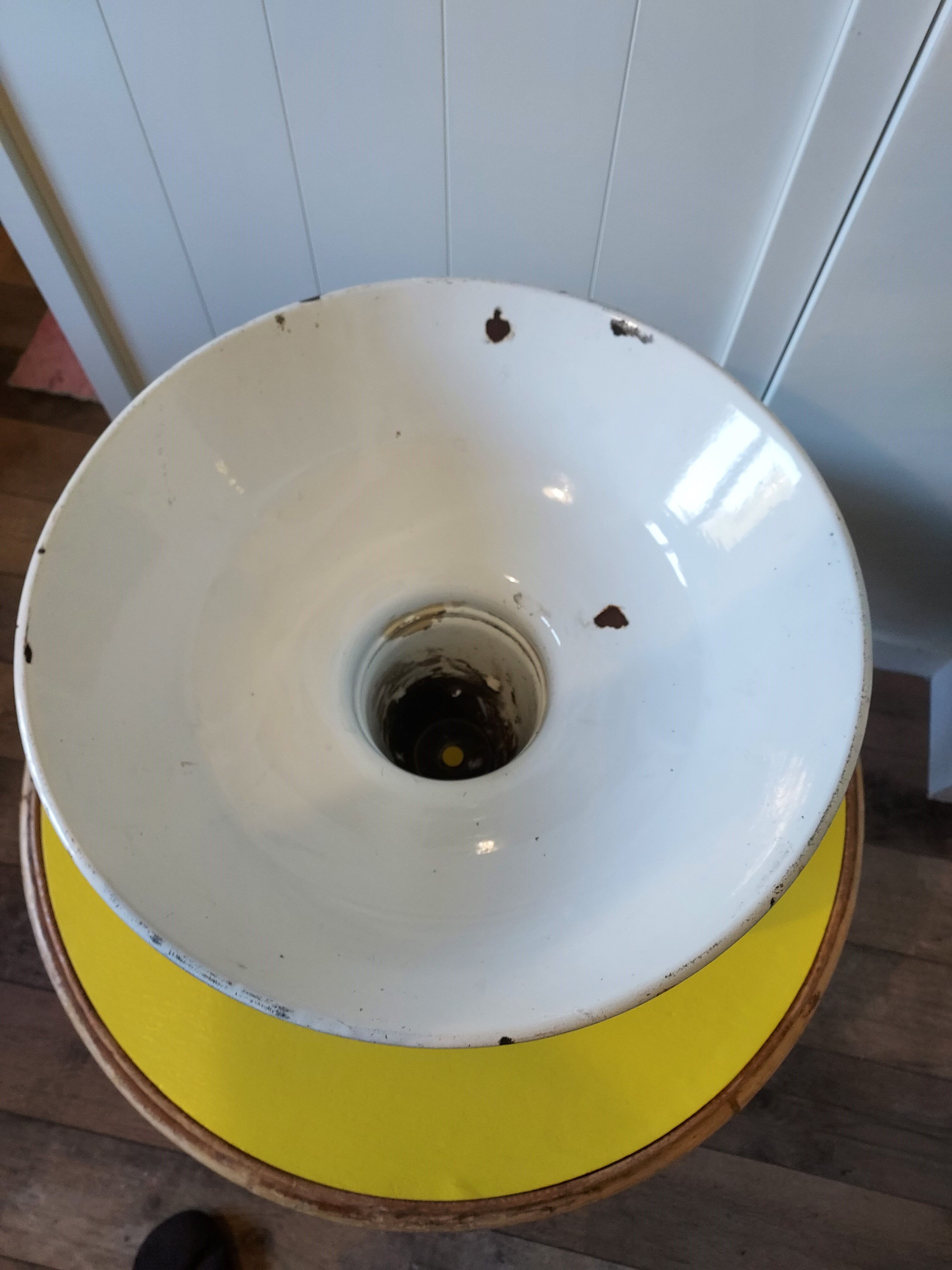 Industrial hanging lamp