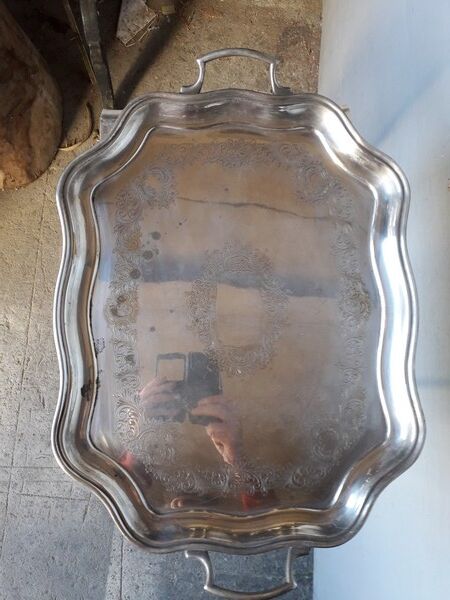 Tray in silver metal