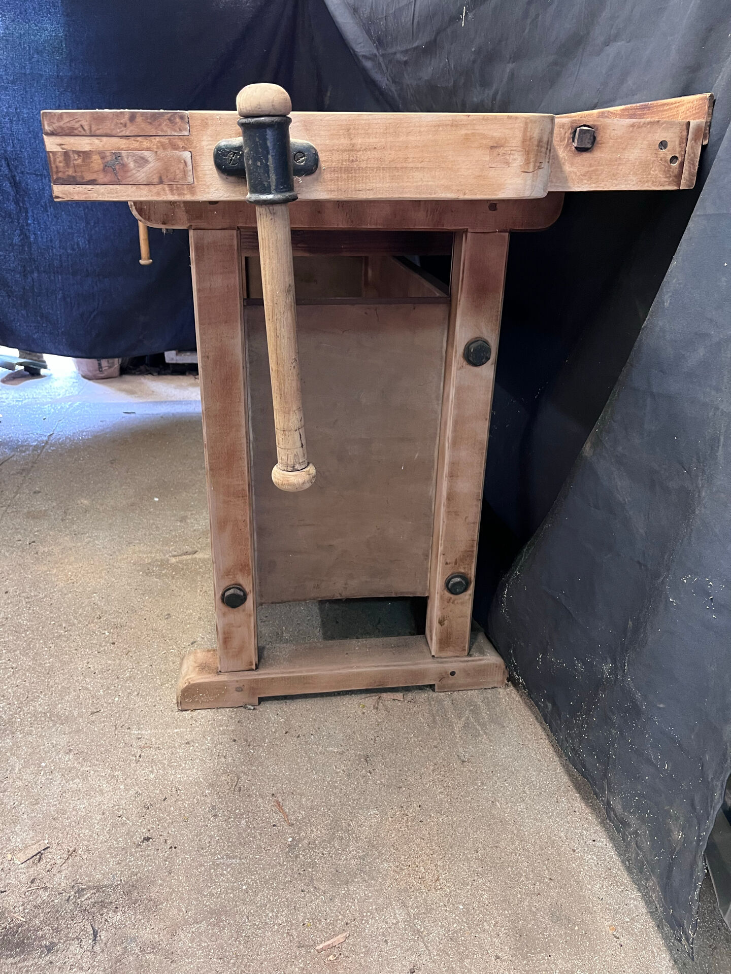 Cabinetmaker's workbench