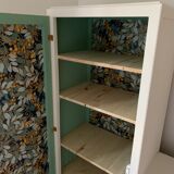 Asymmetrical cabinet
