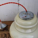 Space age suspension in opaline