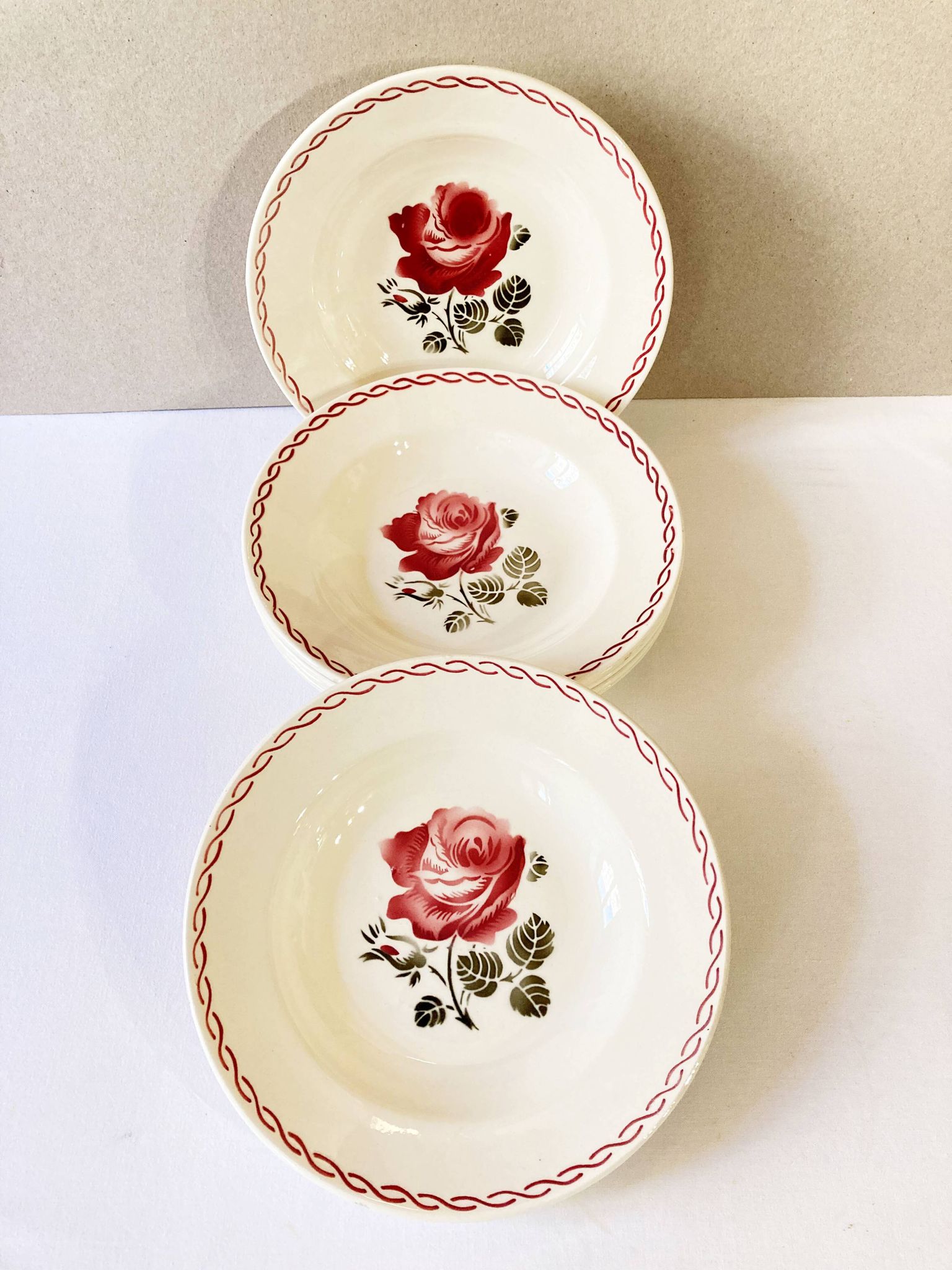 Assiettes creuses, modèle Germaine, Badonviller