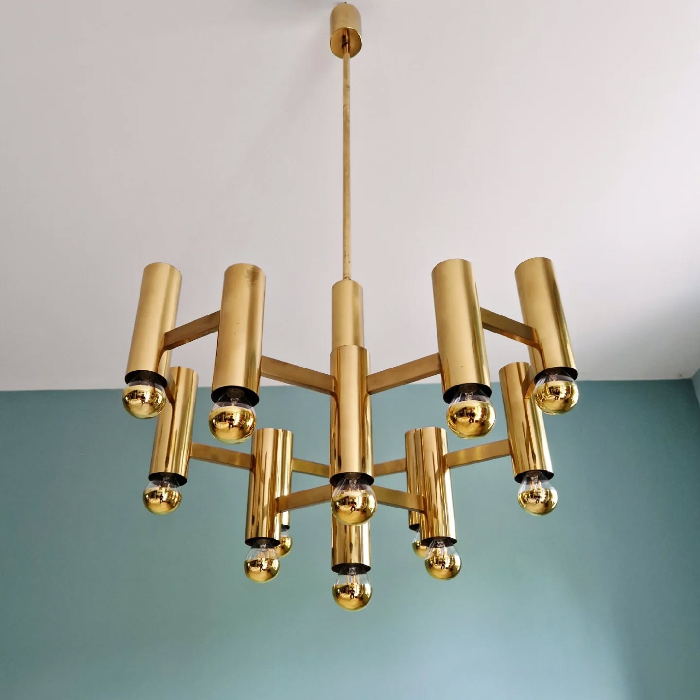 Large brass chandelier, design by Gaetano Sciolari, Boulanger, 1970.