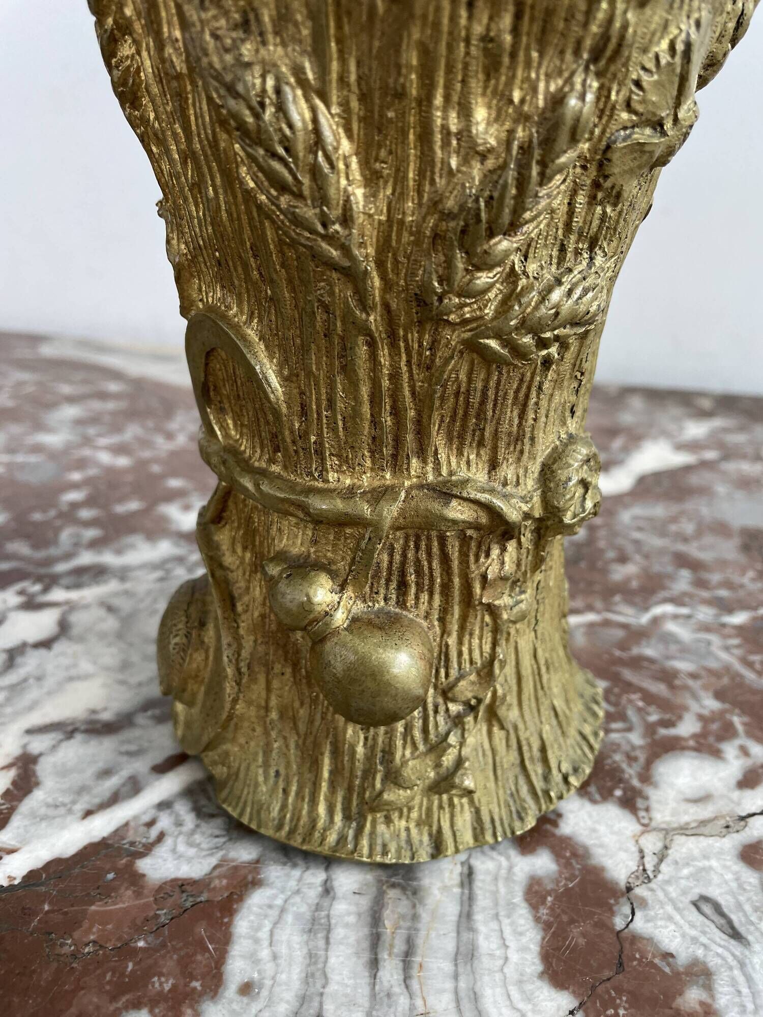 Pair of vases, solid bronze, gilded, early 20th century work, dove decoration, sheaf of wheat, art