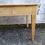 Farm table