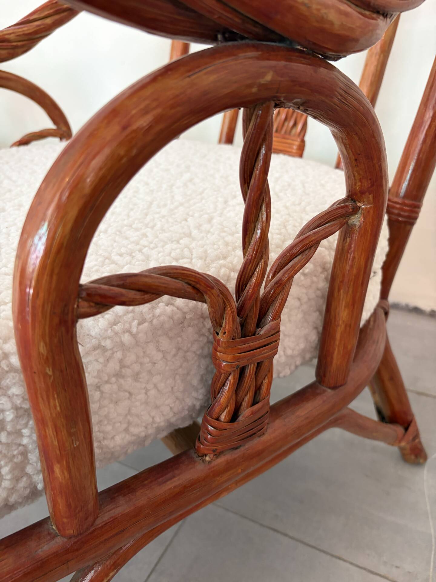 Paire de fauteuils en rotin torsadé 