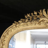 Very large exceptional mirror. Original gold leaf gilding, mercury ice cream