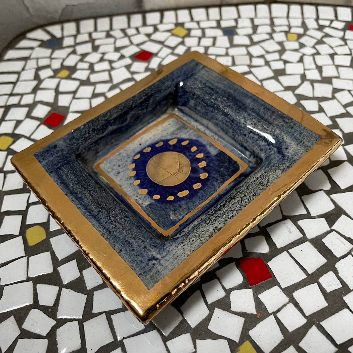 Ashtray or pocket emptier by the ceramicist Georges Pelletier