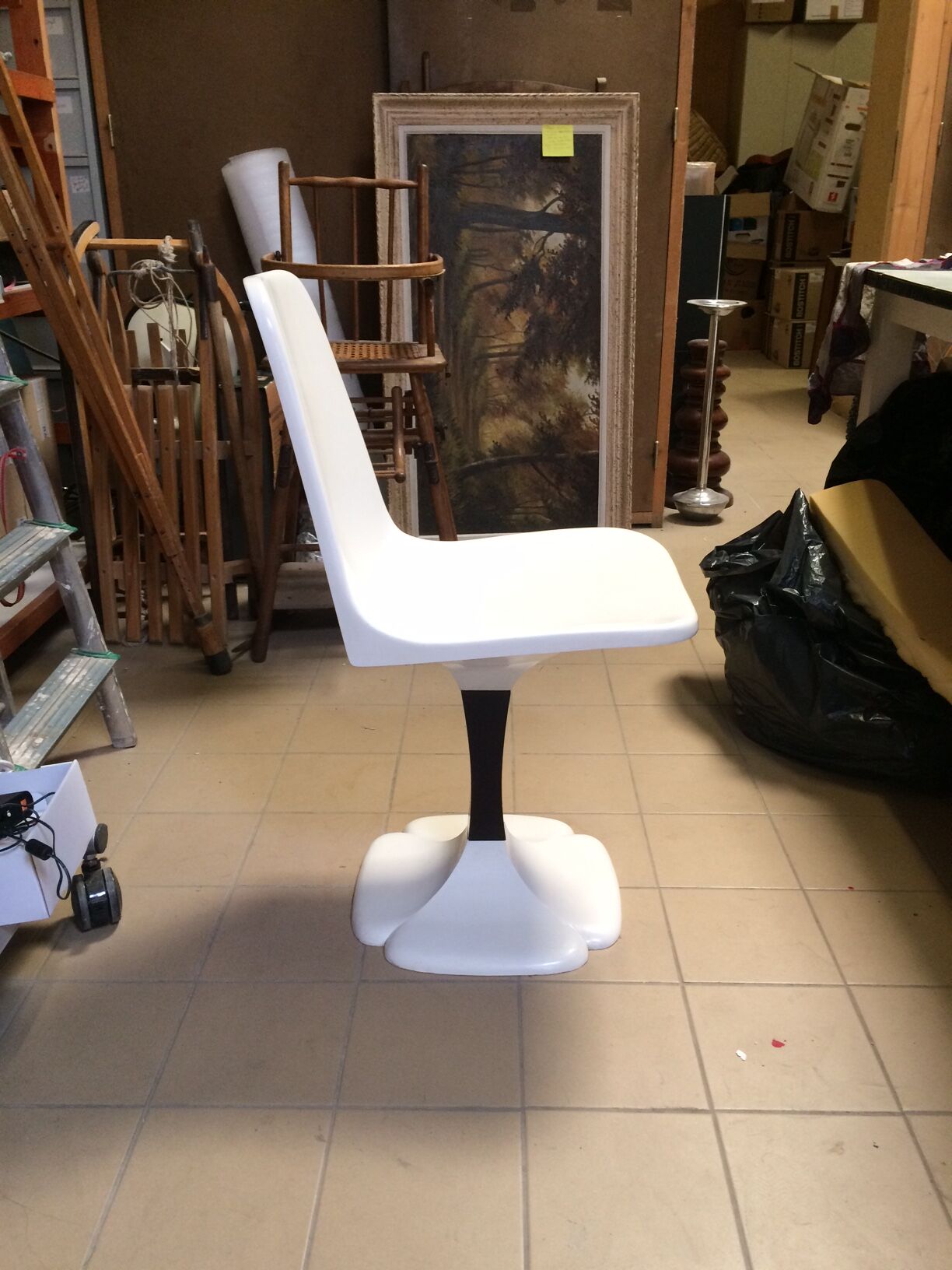 Tulip chair by Gauthier 70