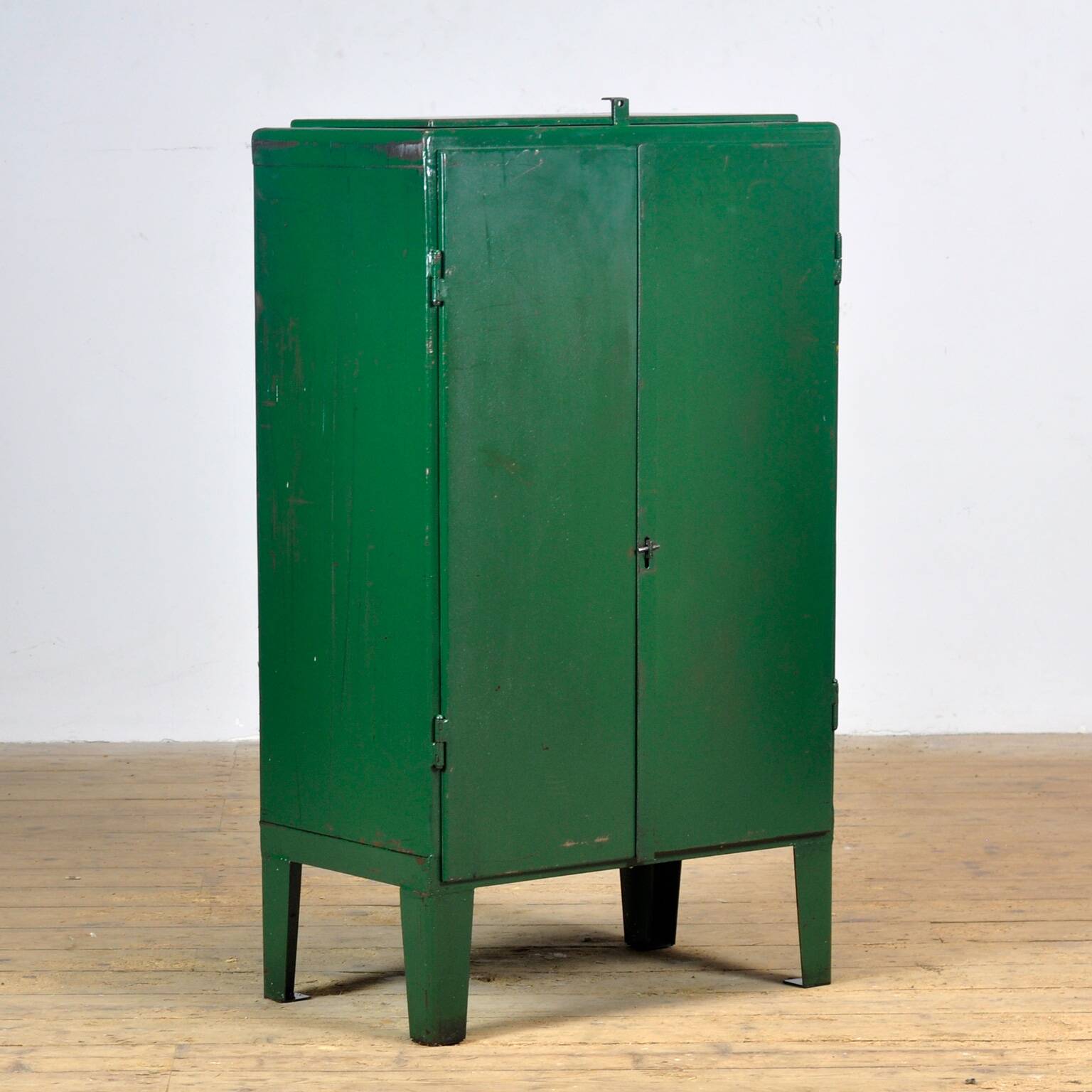 Armoire industrielle en fer forgé, années 1960
