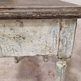 Pair of bedside tables with florentine patina