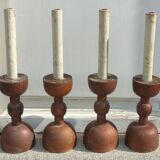 Série de 4 anciens bougeoirs en bois/brutaliste