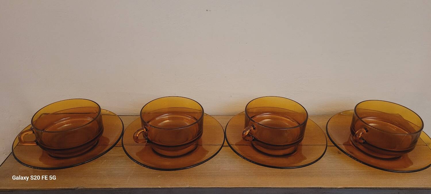 Tasses déjeuner 70's