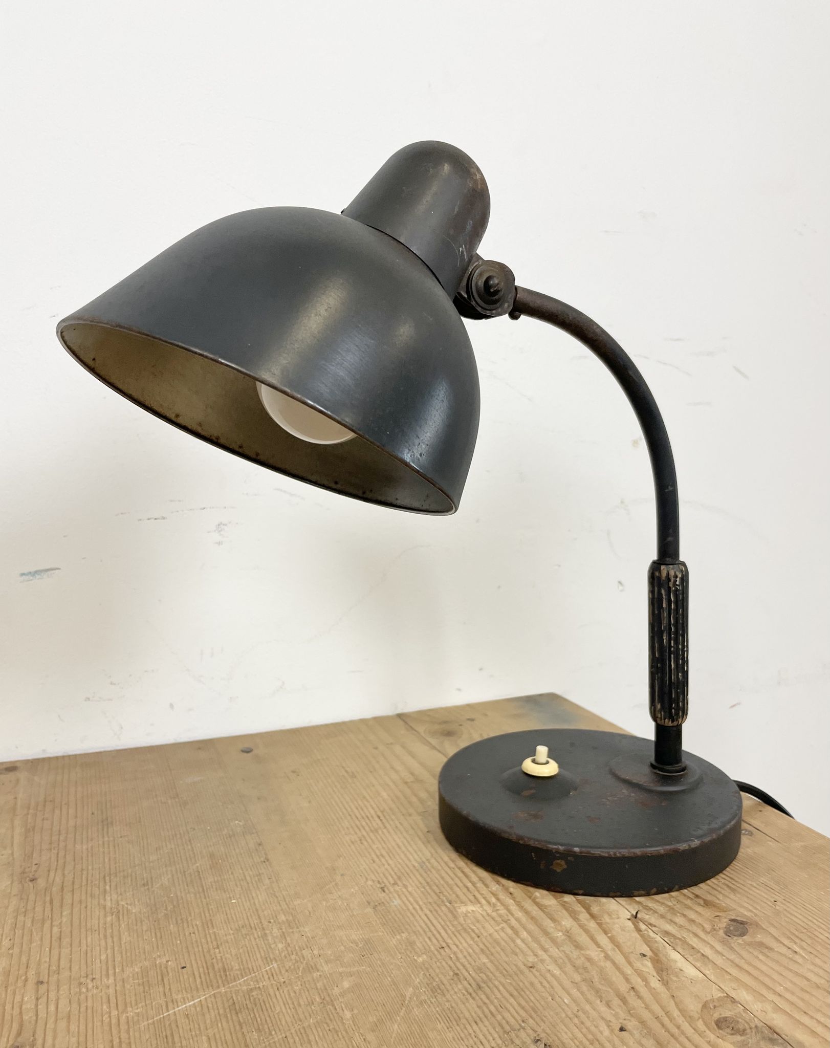 Lampe de table industrielle noire de Siemens, années 1930