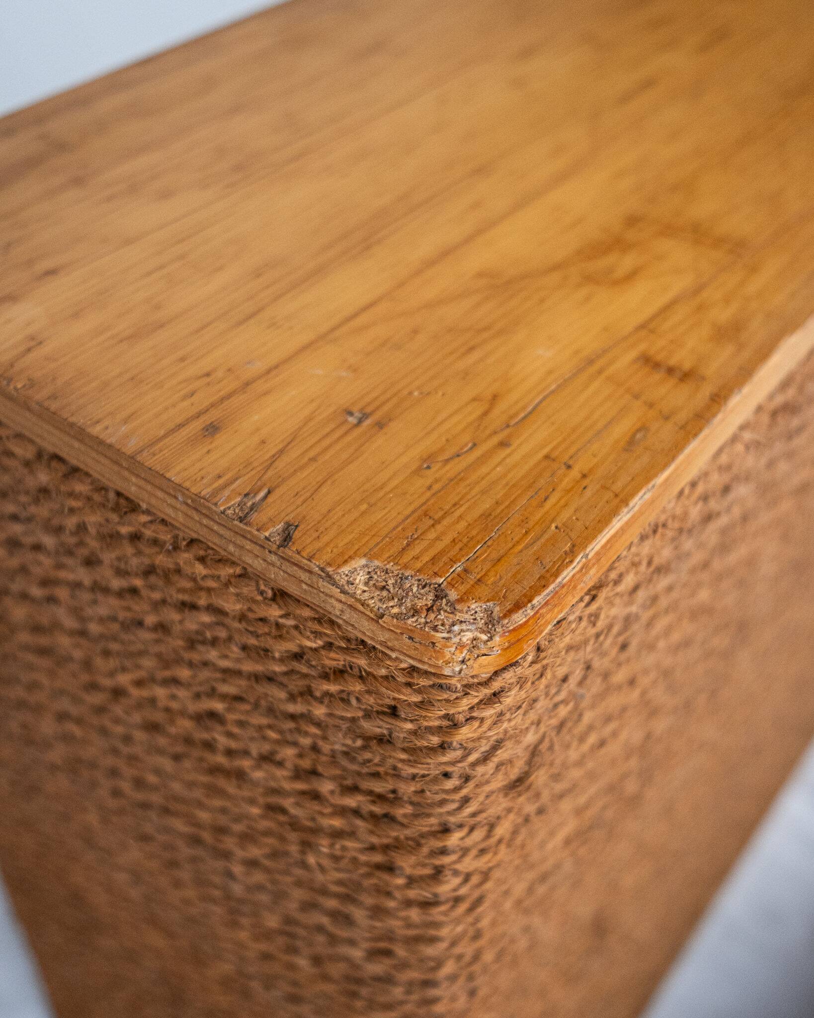 Series of 4 low tables made of cord and pine, France, 1980s.