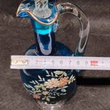 Botella o licorera francesa de cristal azul