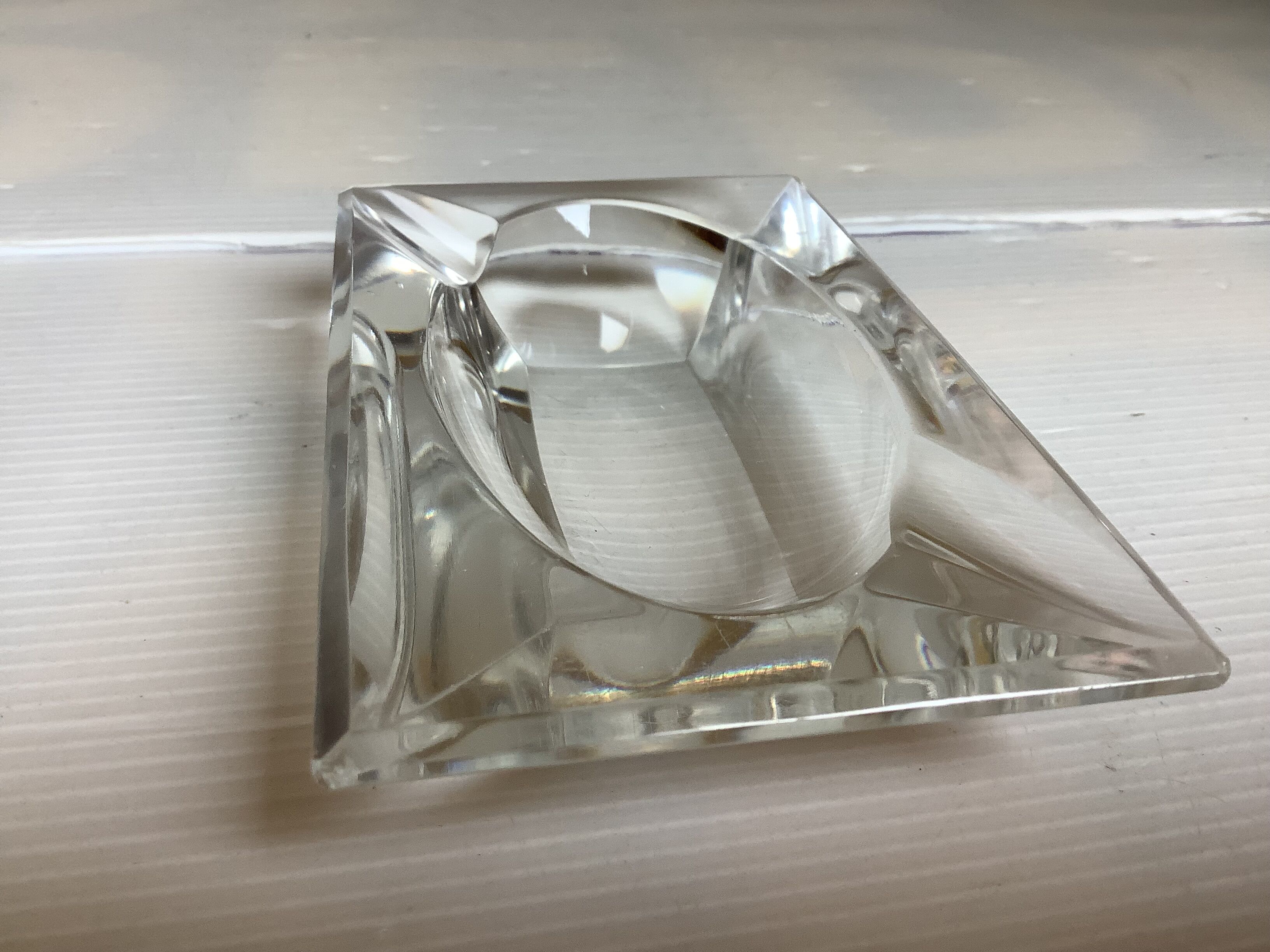 Individual rectangular ashtray