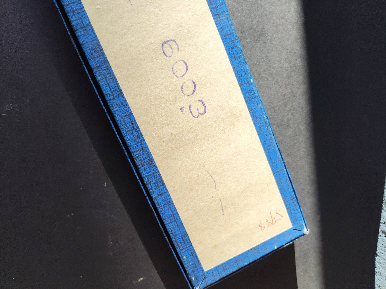 Set of 12 lead crystal knife rests