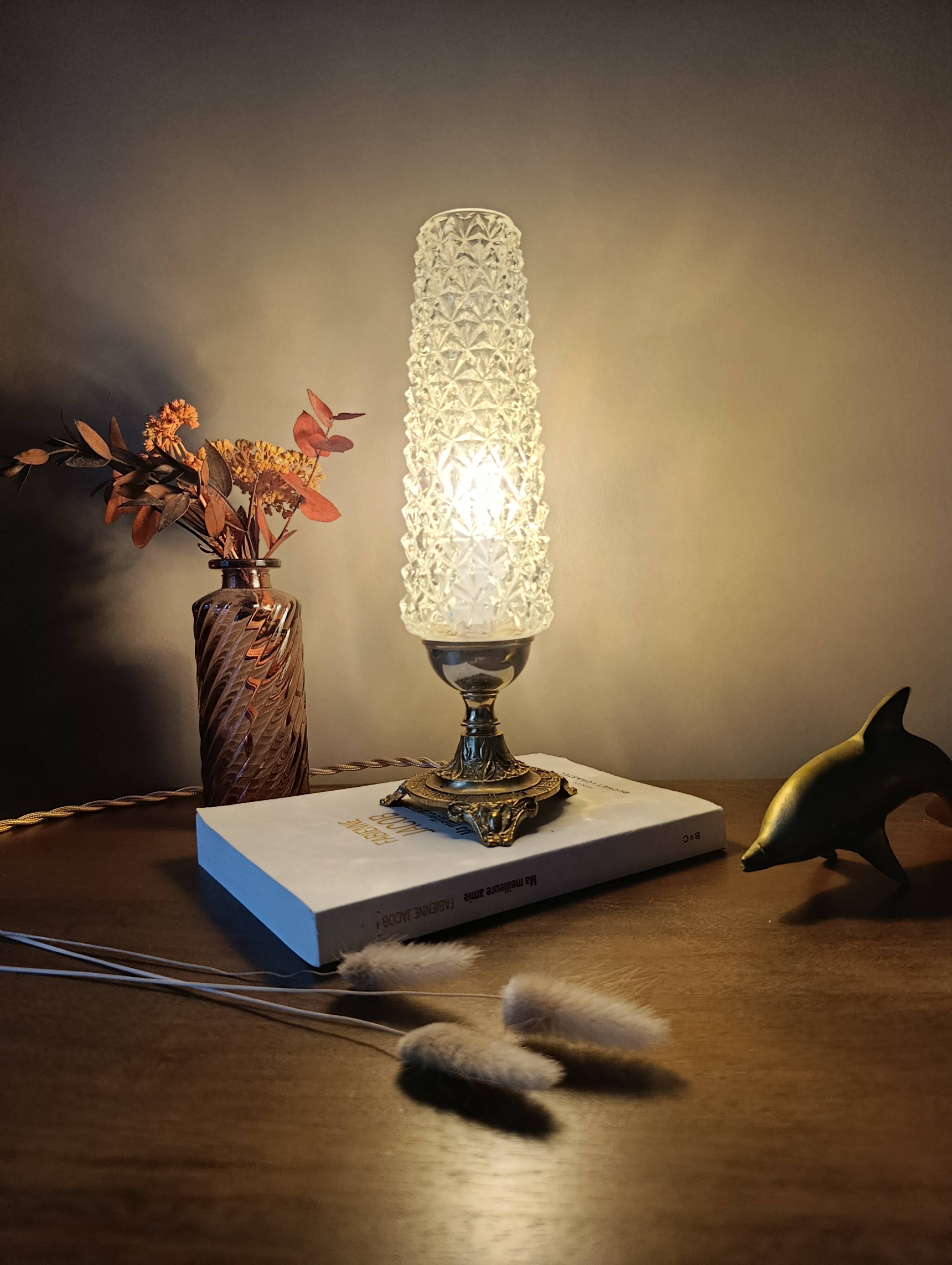 Upcycled table lamp | gold bronze & retro chic diamond tip