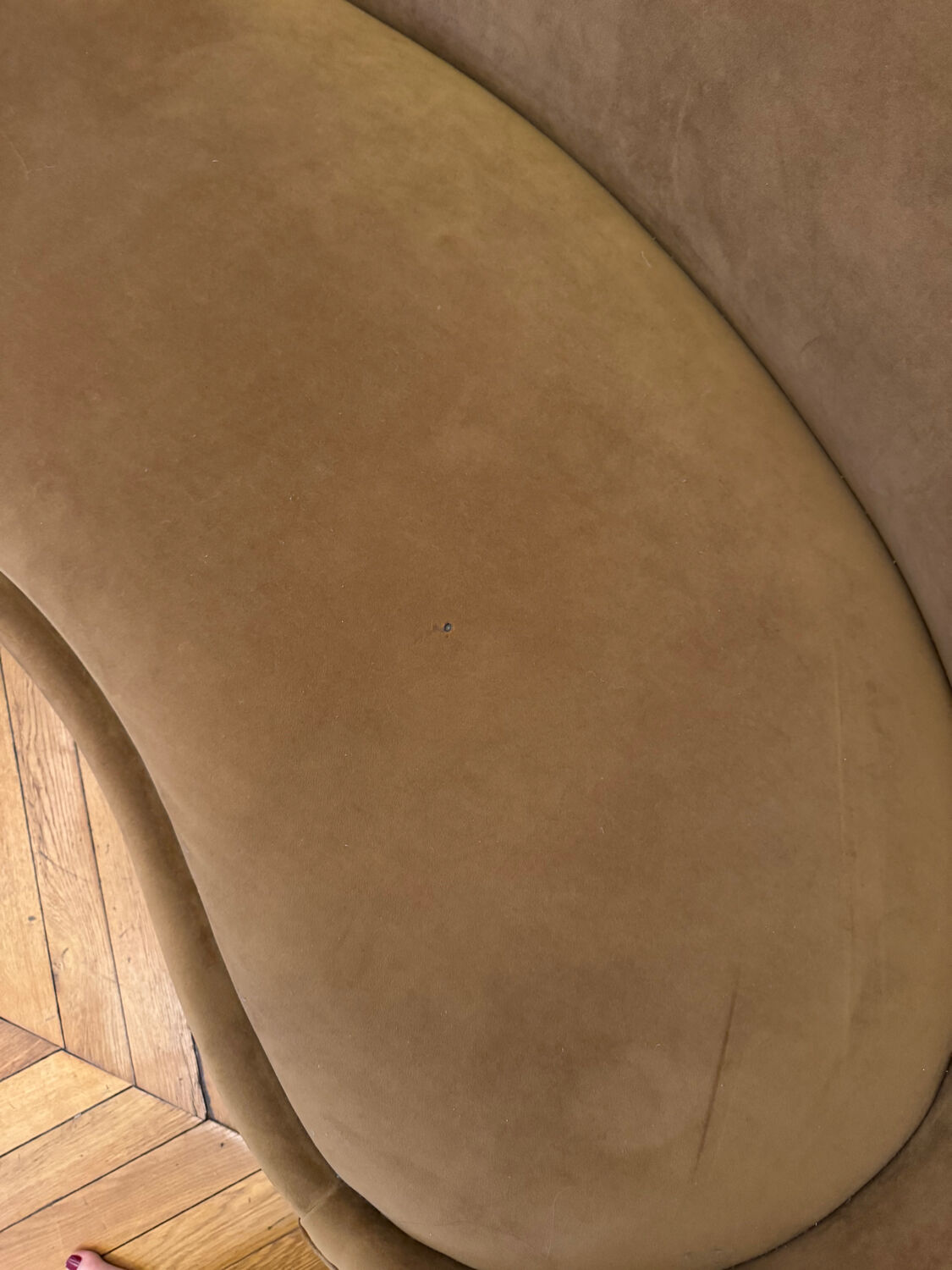 Canapé Night Fever 3 Places Kare Design Velours Marron.