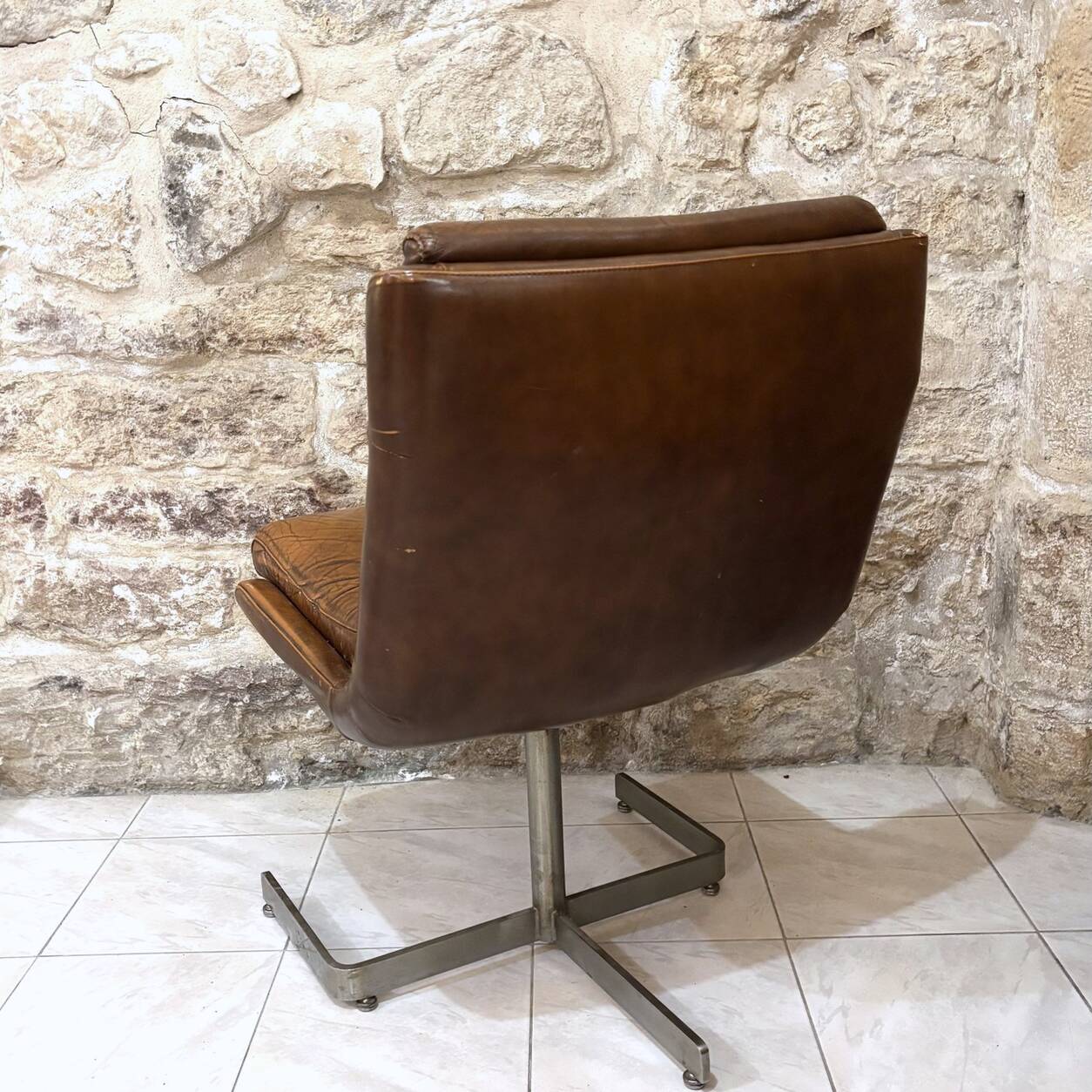 Raphaël Raffel office chair in cognac leather from the 1970s.