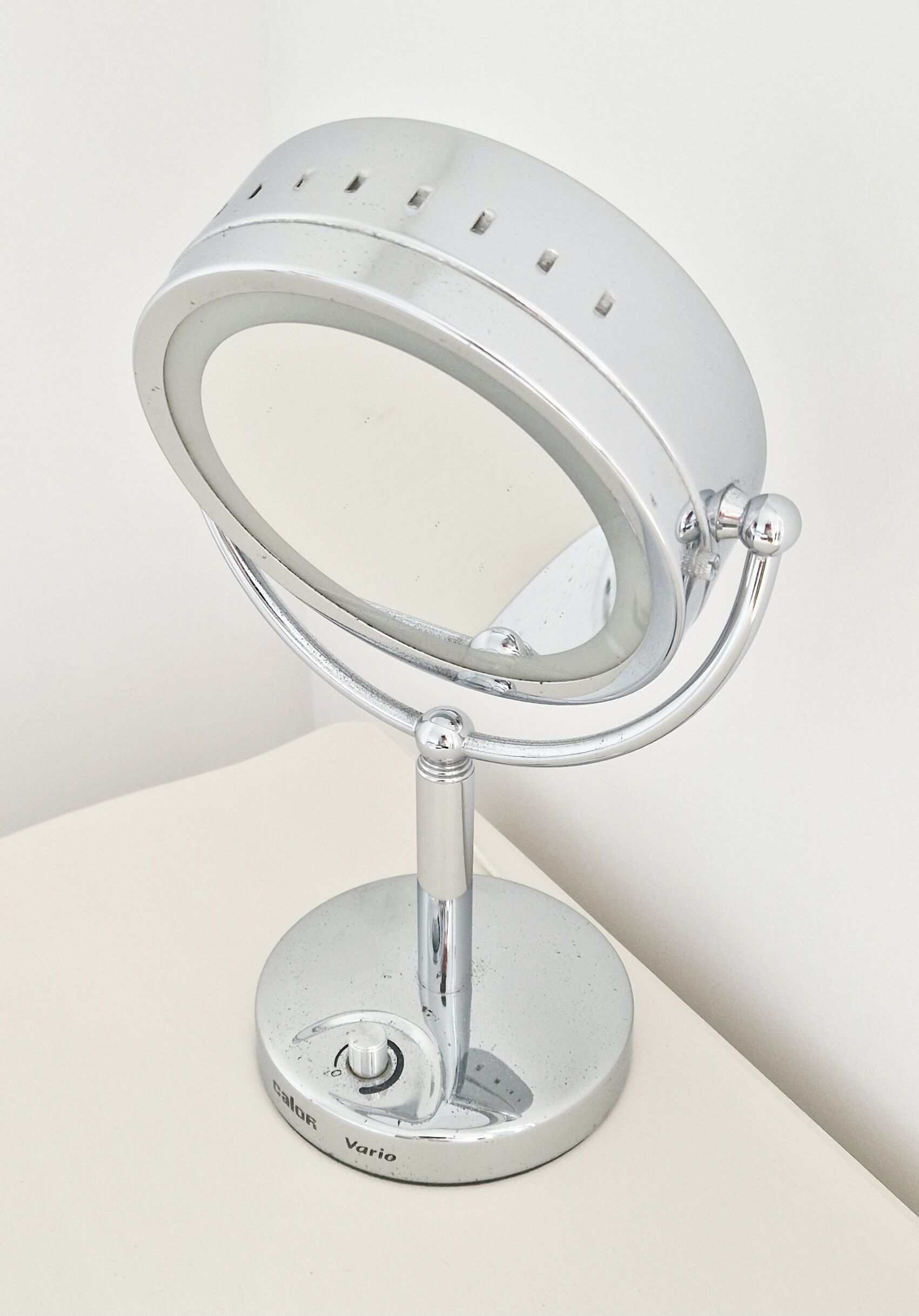 Calor brand luminous magnifying mirror