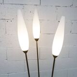 Lampadaire à 3 branches de 1960 laiton doré, fonte et opalines