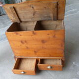 Wood chest