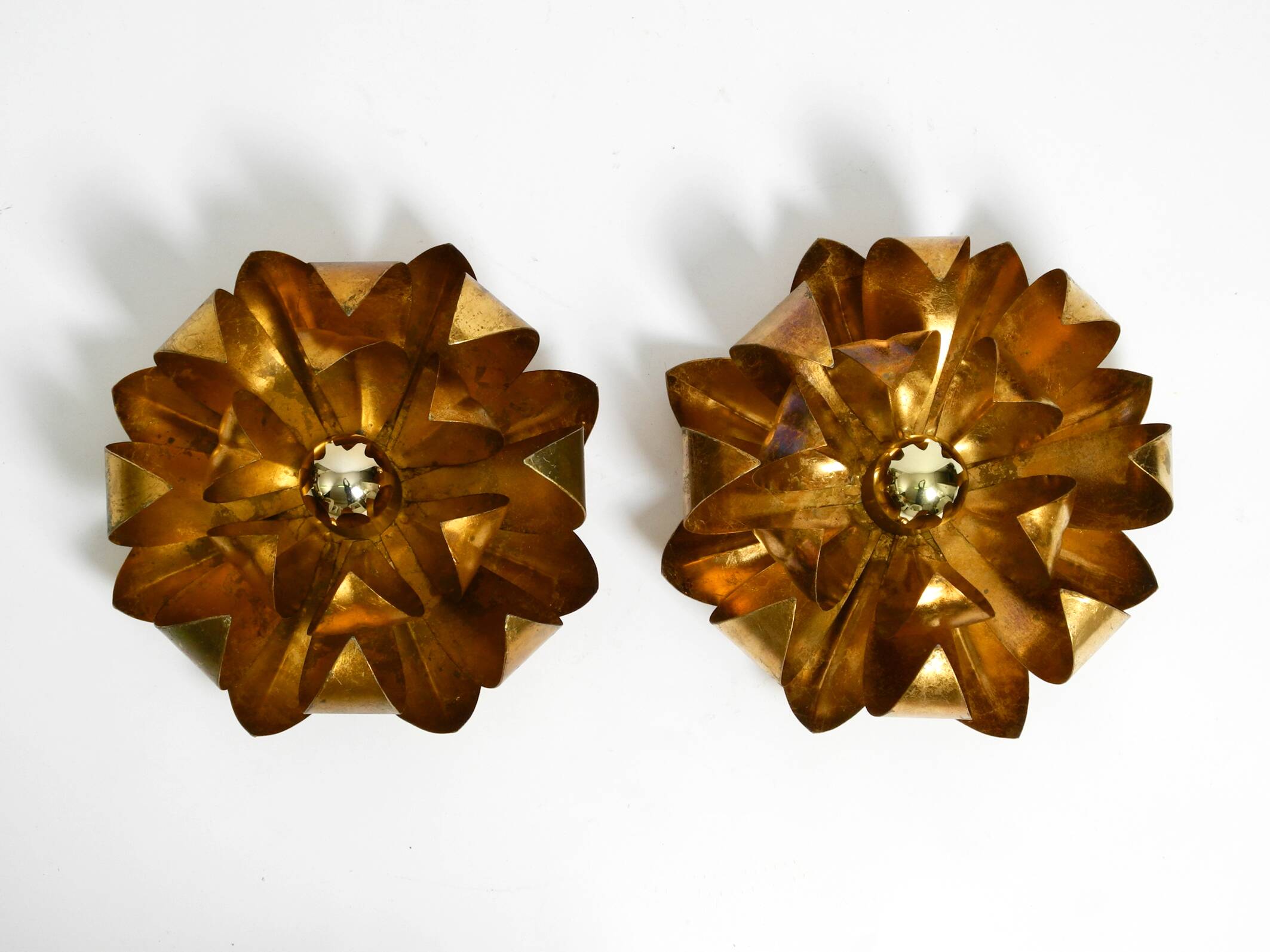 Pair of 70's gilded floral Regency wall or ceiling lamp with large leaves