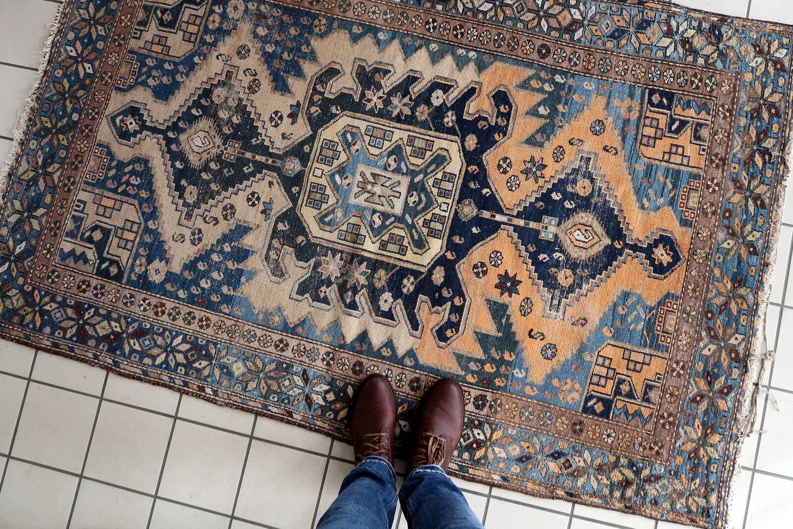 Handmade antique Caucasian Shirvan rug 126cm x 191cm, 1900s