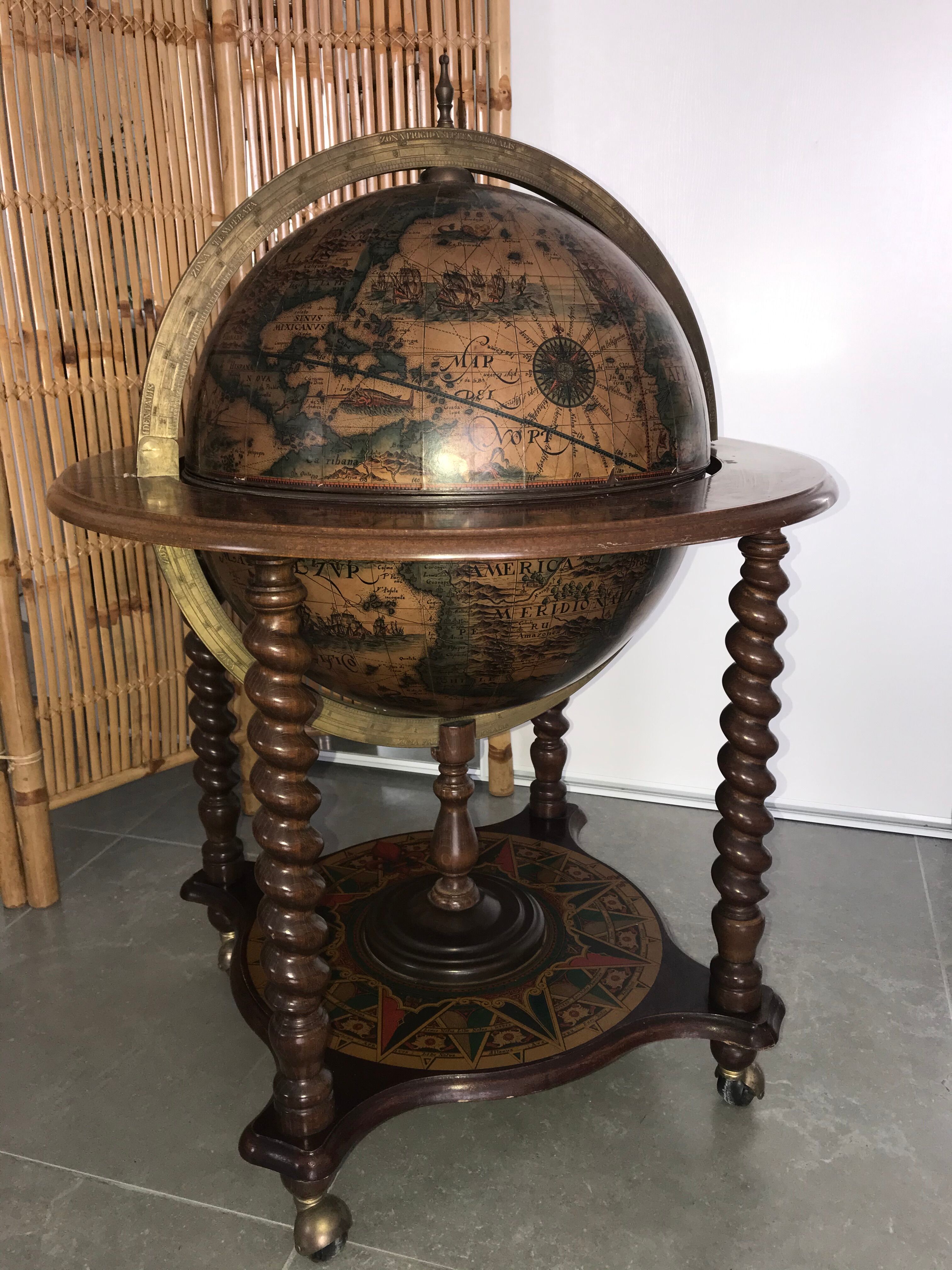World Globe Map Bar
