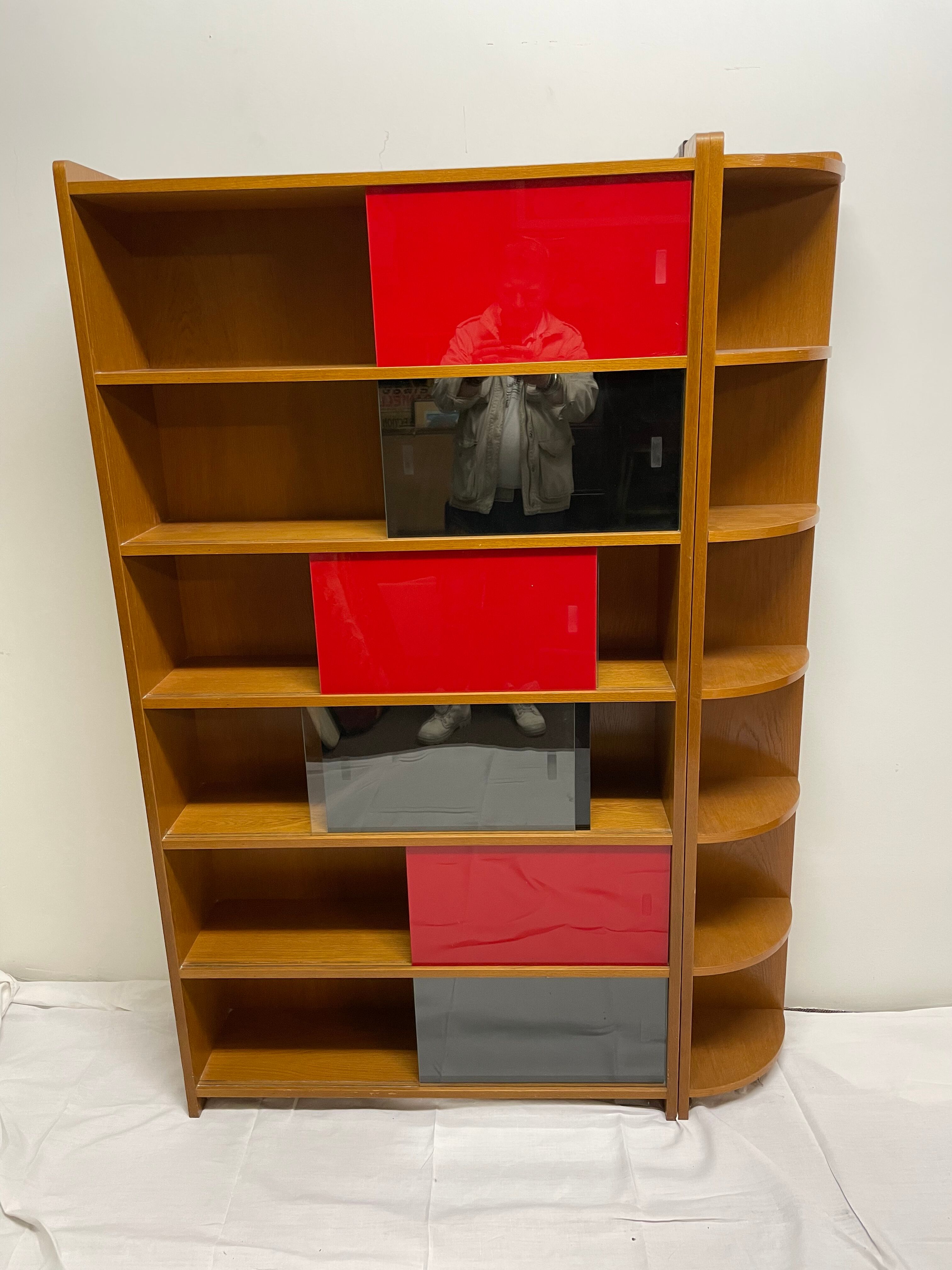Bookcase shelf