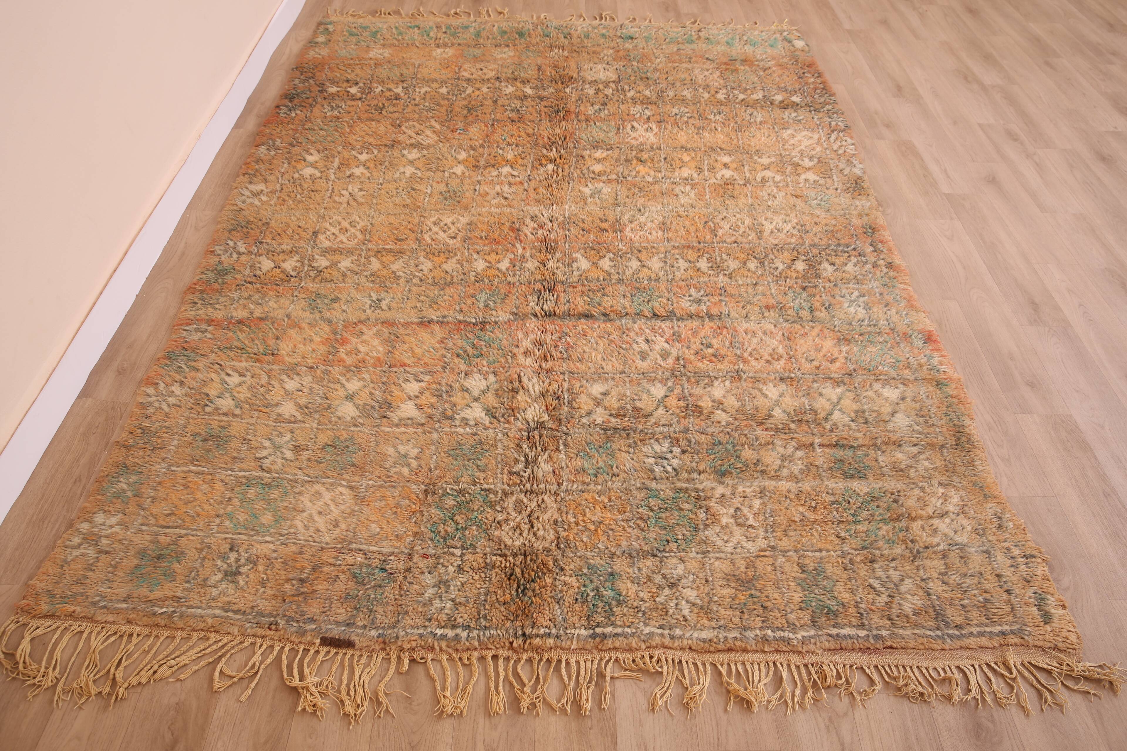 Peach Vintage Moroccan Rug 178 x 264 cm, Berber Wool Rug, Handmade Boho Rug