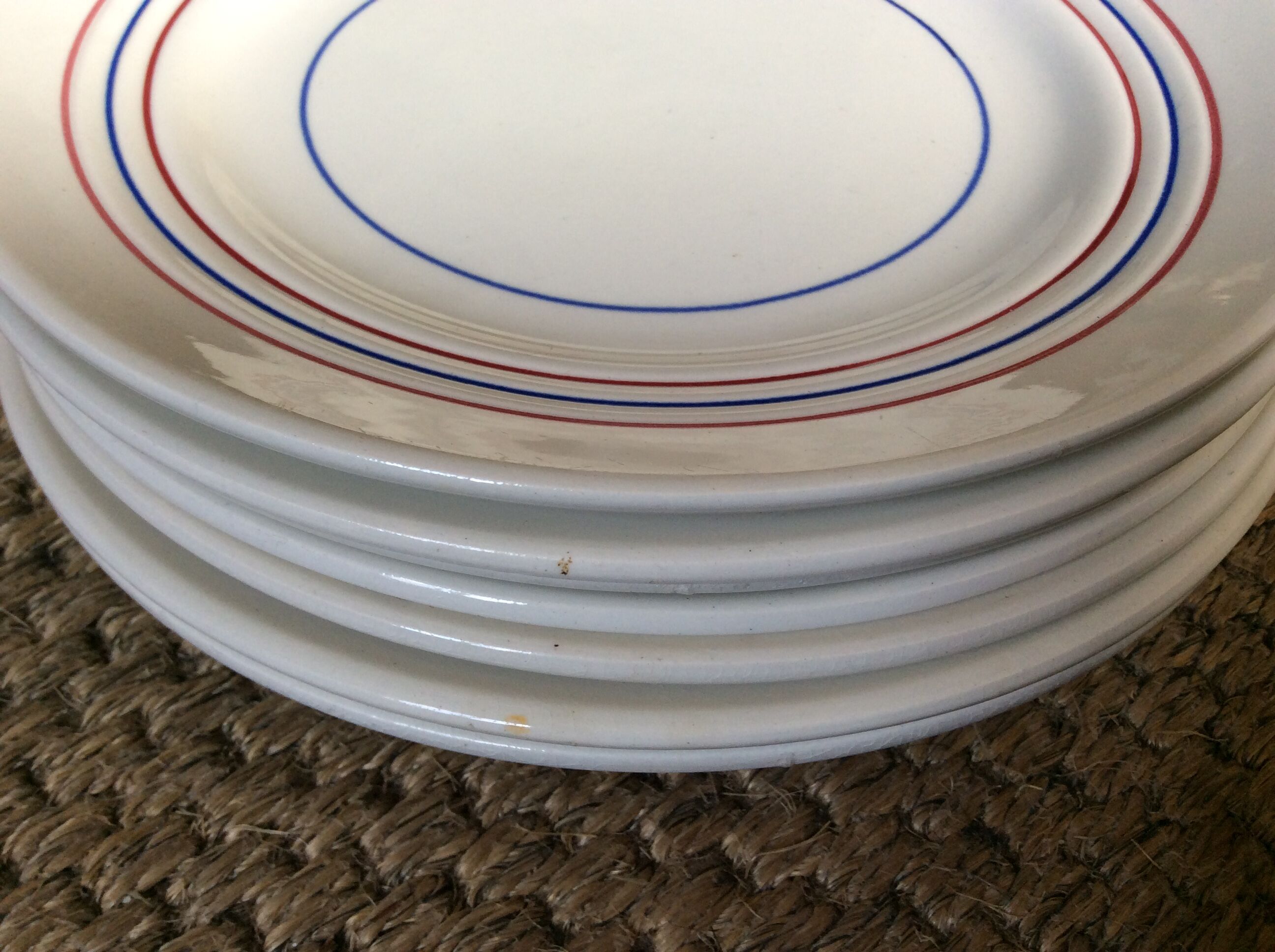 Série de 7 assiettes à dessert vintage