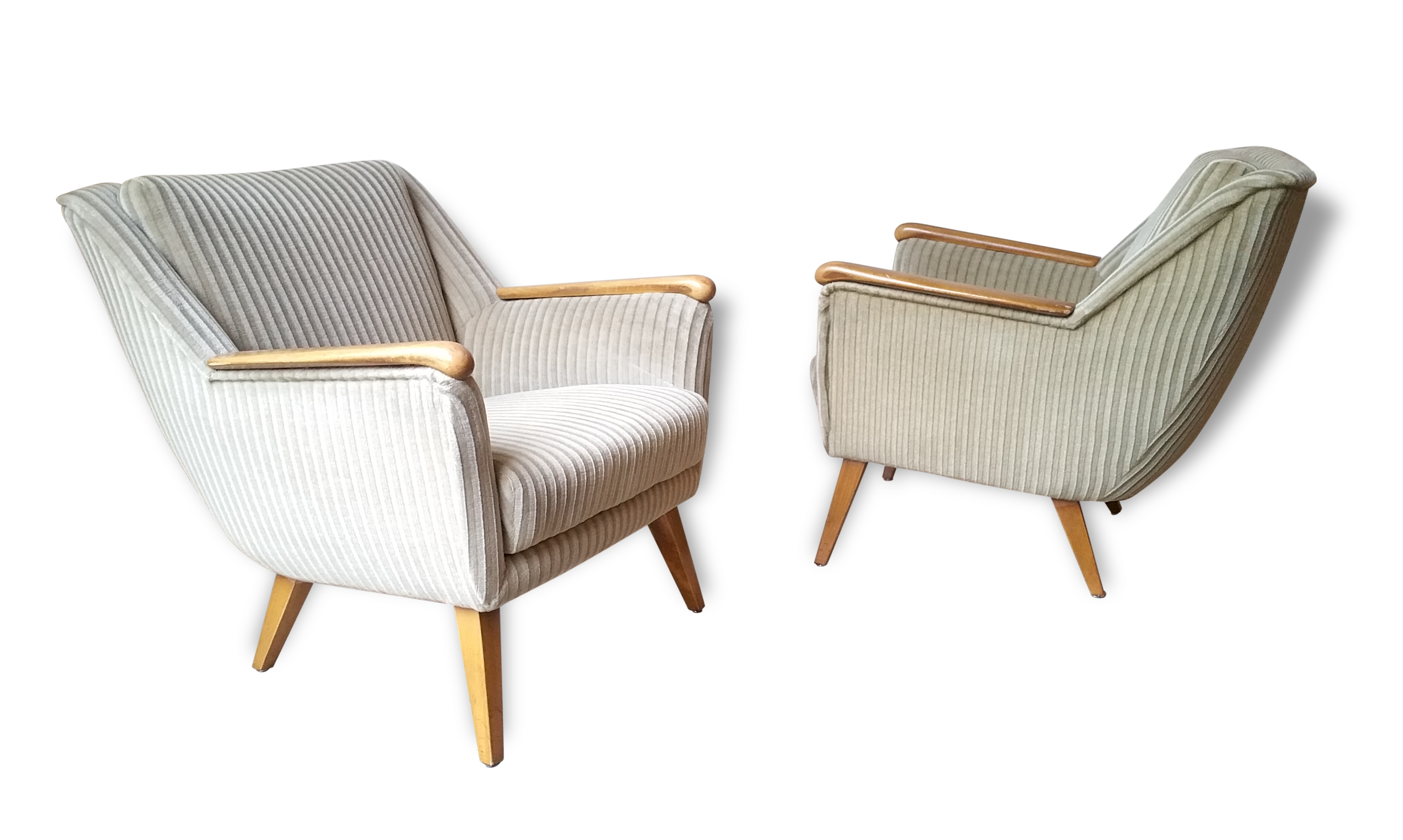 1/6 year 50 60 egg back club chairs